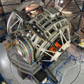 Het nieuwe 4MOST-instrument in de VISTA-telescoop van ESO. © AIP/A. Saviauk
