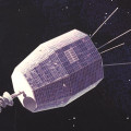 Artist’s impression van de Relay 2-satelliet © NASA