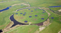 Luchtfoto van een deel van LOFAR. (c) LOFAR