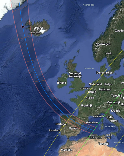Deze kaart laat het pad van de zonsverduistering van 12 augustus 2026 in Europa zien. Tussen de rode lijnen is de eclips totaal. Daarbuiten is er een gedeeltelijke verduistering. (c) Google/NASA/Xavier M. Jubier