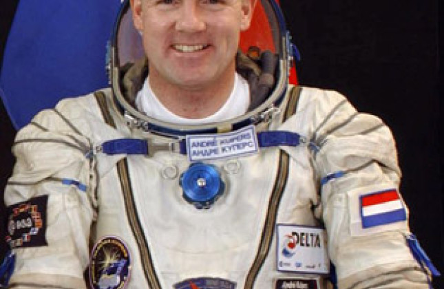 ESA-astronaut André Kuipers in het door hem gedragen Russische ruimtepak. André Kuipers bracht in 2004 negen dagen door aan boord van ruimtestation ISS. © ESA ESA