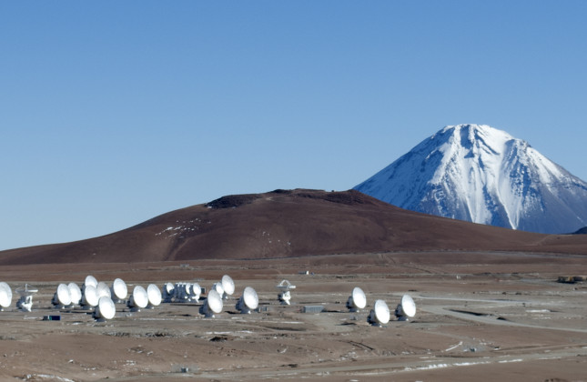 Credit: ALMA (ESO/NAOJ/NRAO), J. Guarda (ALMA)