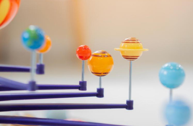 Blaauw Lecture: Copernicus revisited, is the Earth special? (Groningen, in English)