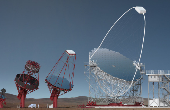 De Cherenkov Telescope Array zal uit drie verschillende soorten telescopen bestaan: small, medium en large. Deze artistieke weergave heeft twee soorten medium-telescopen. (c) Gabriel Pérez Diaz, IAC