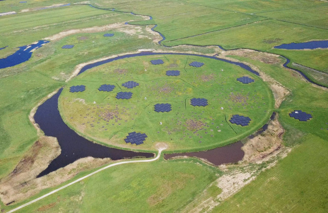 Luchtfoto van een deel van LOFAR. (c) LOFAR