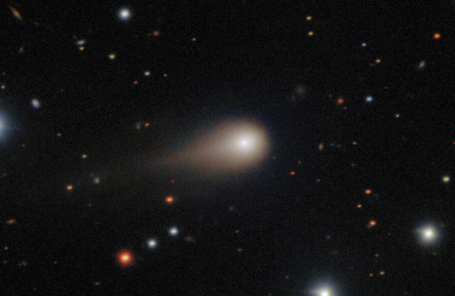 Opname van komeet 3I/ATLAS, vastgelegd met de Multi-Object Spectrograph van de zuidelijke Gemini-sterrenwacht op Cerro Pachón in Chili.  © International Gemini Observatory/NOIRLab/NSF/AURA)