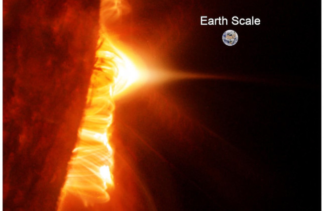 Een zonnevlam met een vergelijkbare omvang als de aarde. © Alexander Russell (University of Andrews) & NASA’s Solar Dynamics Observatory