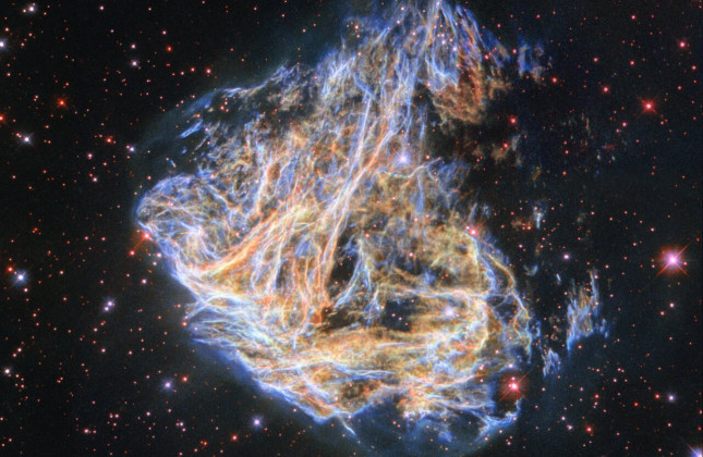 Deze Hubble-opname toont DEM L 190, het overblijfsel van een zware ster die een  type II supernova-explosie heeft ondergaan. © ESA/Hubble & NASA, S. Kulkarni, Y. Chu; CC BY 4.0