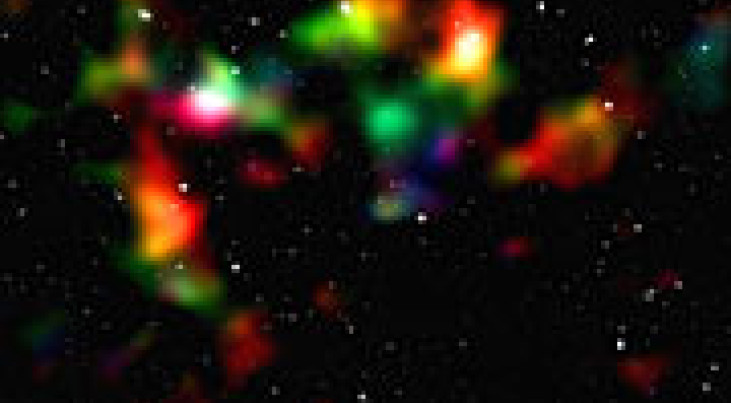 Hubble bevestigt versnelde uitdijing heelal met zwakke zwaartekrachtlenzen