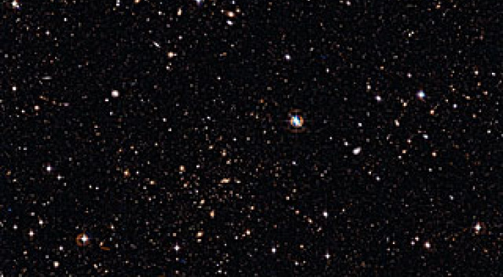 Een zee van sterrenstelsels in Abell 315