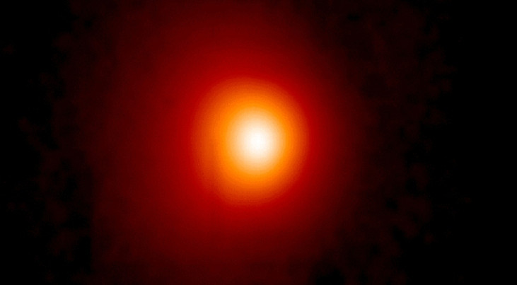 De schijf van gas en stof rond HD97048. Opname gemaakt met VISIR aan de VLT door een filter dat is gecentreerd op de infraroodstraling van poly-aromatische koolwaterstof moleculen (‘PAH’s) bij een golflengte van 8,6 micron. De belichtingstijd was 480 
