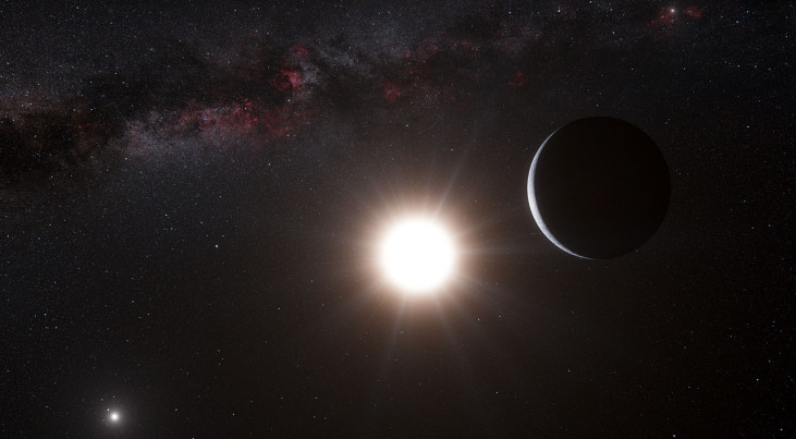 Deze artist’s impression toont de planeet die om de ster Alfa Centauri B cirkelt. Deze ster maakt deel uit van een drievoudig stelsel, bestaande uit de meest nabije buursterren van ons zonnestelsel. Alfa Centauri B is het helderste object aan de hemel b