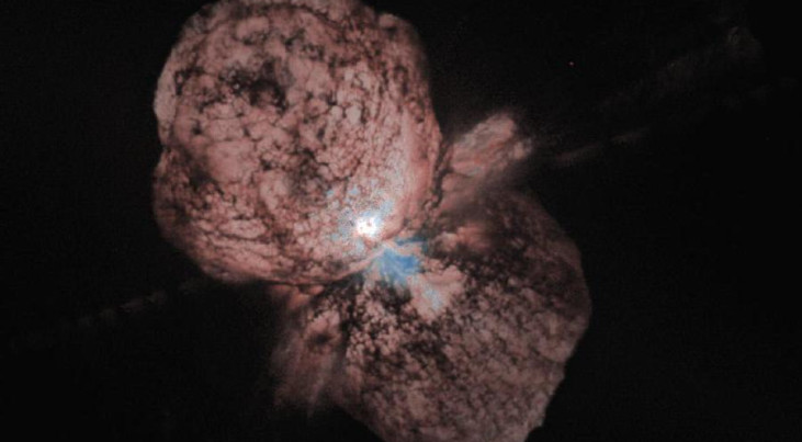 Opname met de Hubble Ruimtetelescoop van de Smurfinnevel met rok. De ster Eta Carinae (eigenlijk twee sterren maar ze zijn niet te onderscheiden) staat in het midden. (c) J. Morse (Arizona State U.), K. Davidson (U. Minnesota) et al., WFPC2, HST, NASA