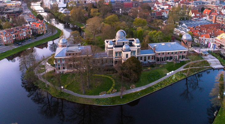 De Leidse Sterrewacht aan de Witte Singel. (c) V. Mullenders/Sterrewacht Leiden/Universiteit Leiden