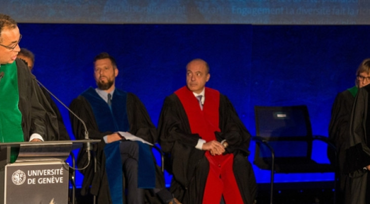 Jérôme Lacour (decaan natuurwetenschappen van de Universiteit Genève) spreekt Ewine van Dishoeck toe bij haar eredoctoraat. (c) Lionel Windels