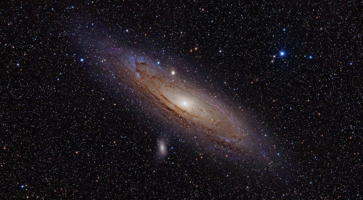 Het Andromeda-sterrenstelsel. (c) NotFromUtrecht/Adam Evans [via wikimedia, cc by 2.0]