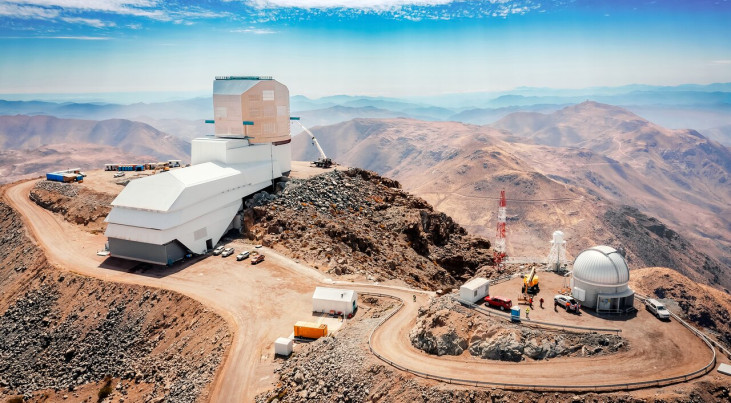 Het Vera C. Rubin Observatory in Chili. (c) Rubin Observatory/NSF/AURA/A. Pizarro D.