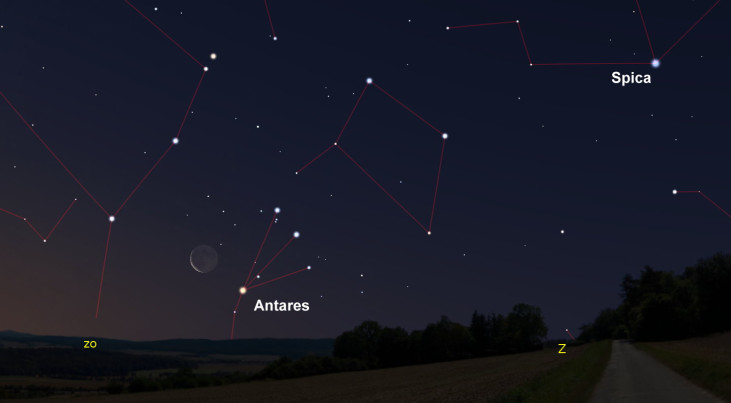 10 januari: Antares (Schorpioen) rechtsonder maan
