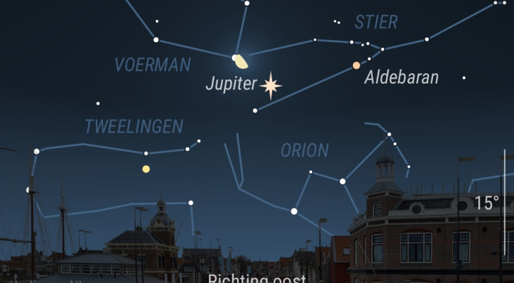 23 september: Jupiter rechtsonder maan