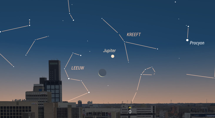9 september: Jupiter linksonder maan