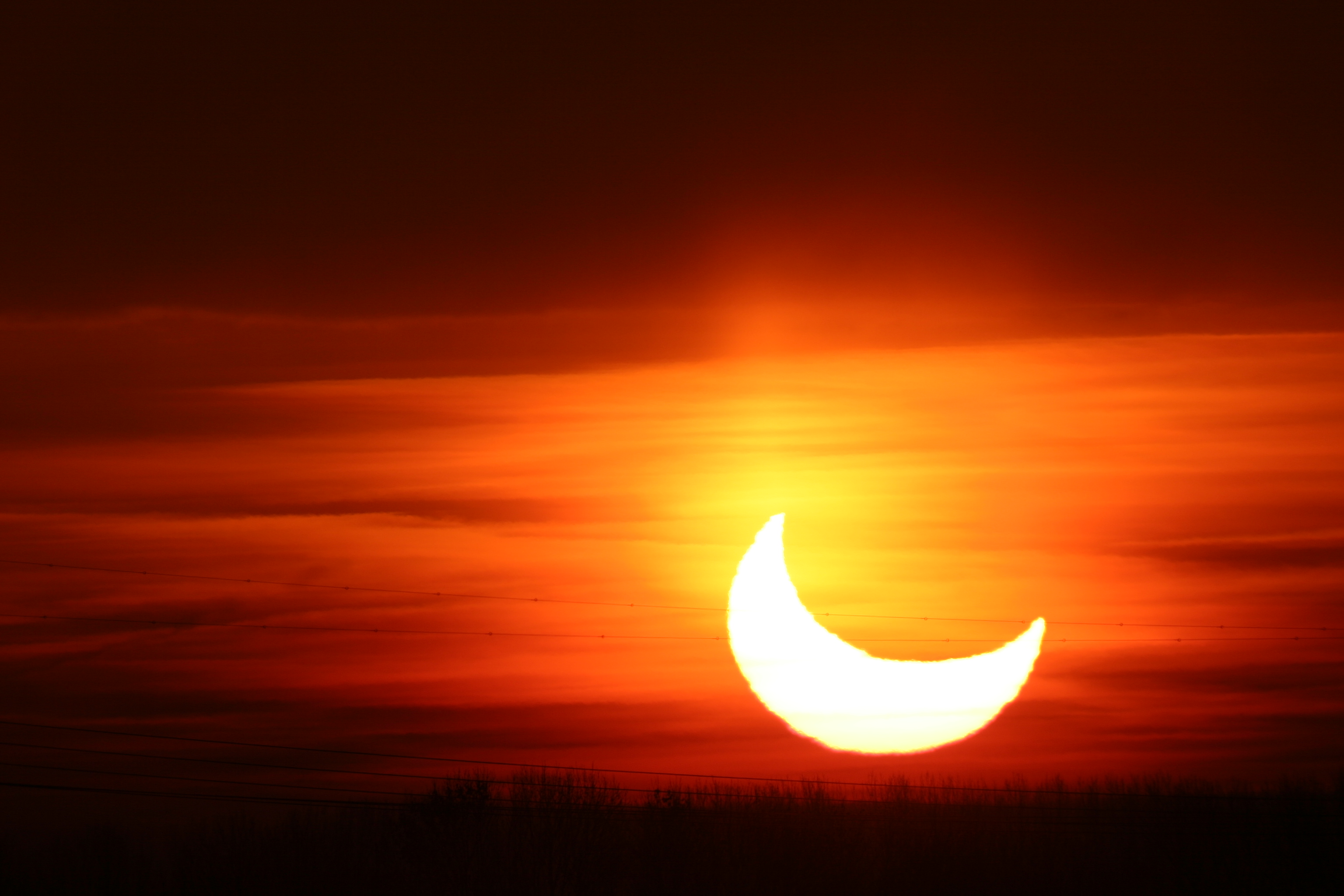 De gedeeltelijke zonsverduistering van 4 januari 2011. (c) Jaap Vreeling, NOVA